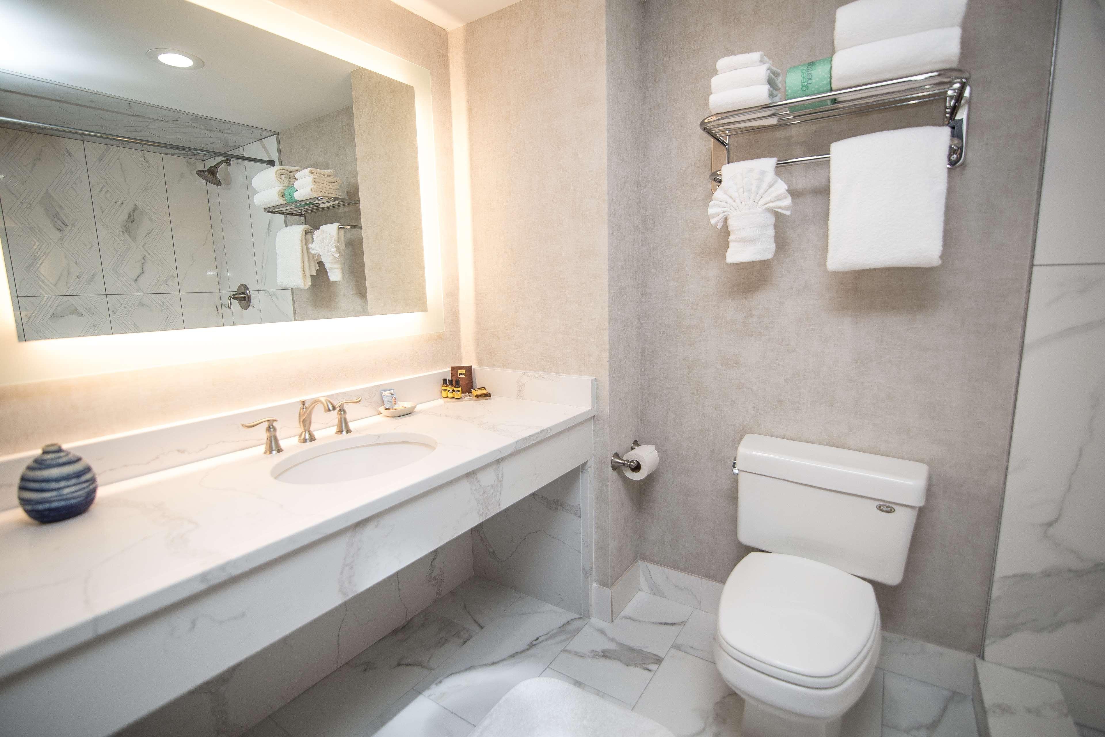 Western Fairfield Executive Hotel